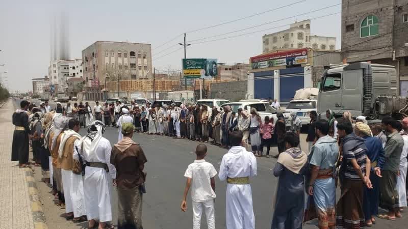 جماهير الحديدة تبارك الحصار البحري على السعودية