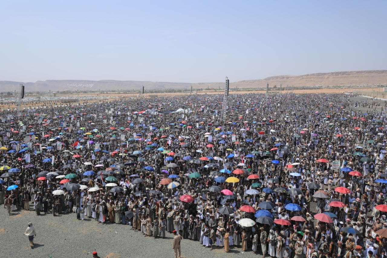 Sanaa Hosts Massive Popular Marches During Friday of "Warning and Mobilization"