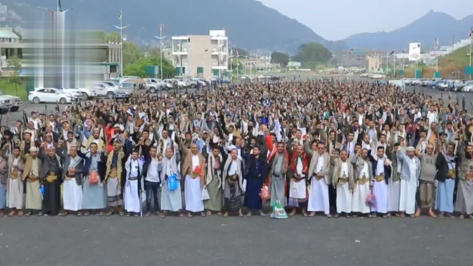 جماهيرية بإب تؤيد حظر الملاحة للبحرية السعودية
