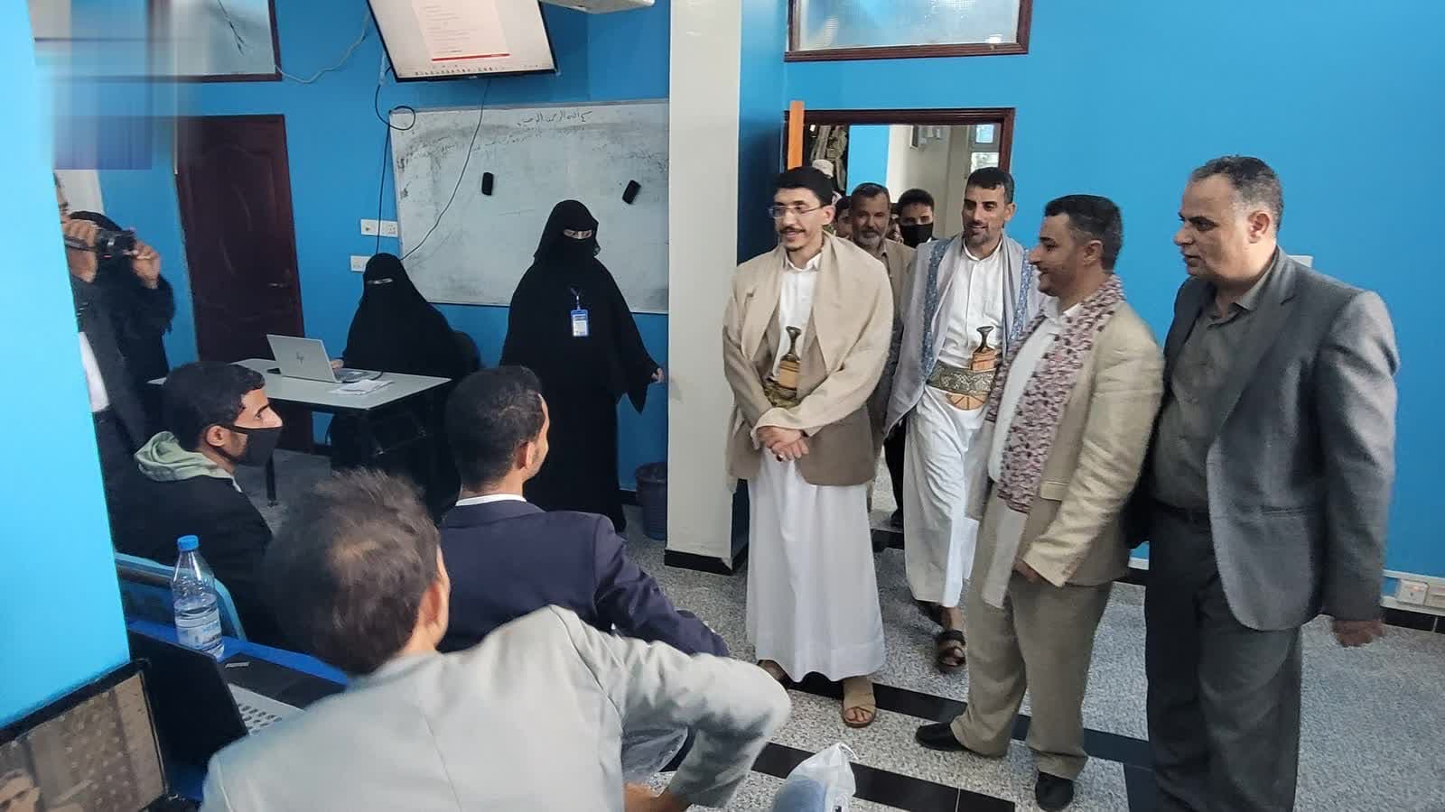 الصعدي والصوفي يتفقدان التعليم في كلية المنار