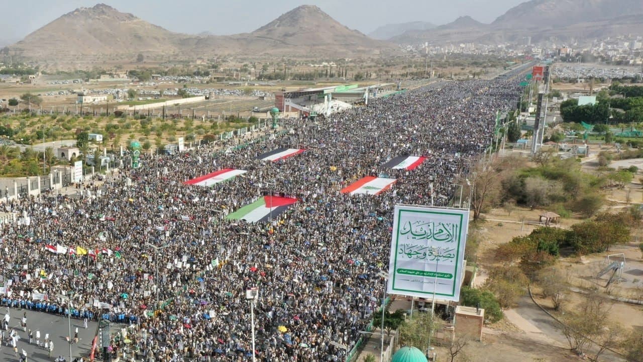 اللجنة تدعو لمليوني الجمعة لدعم التصعيد