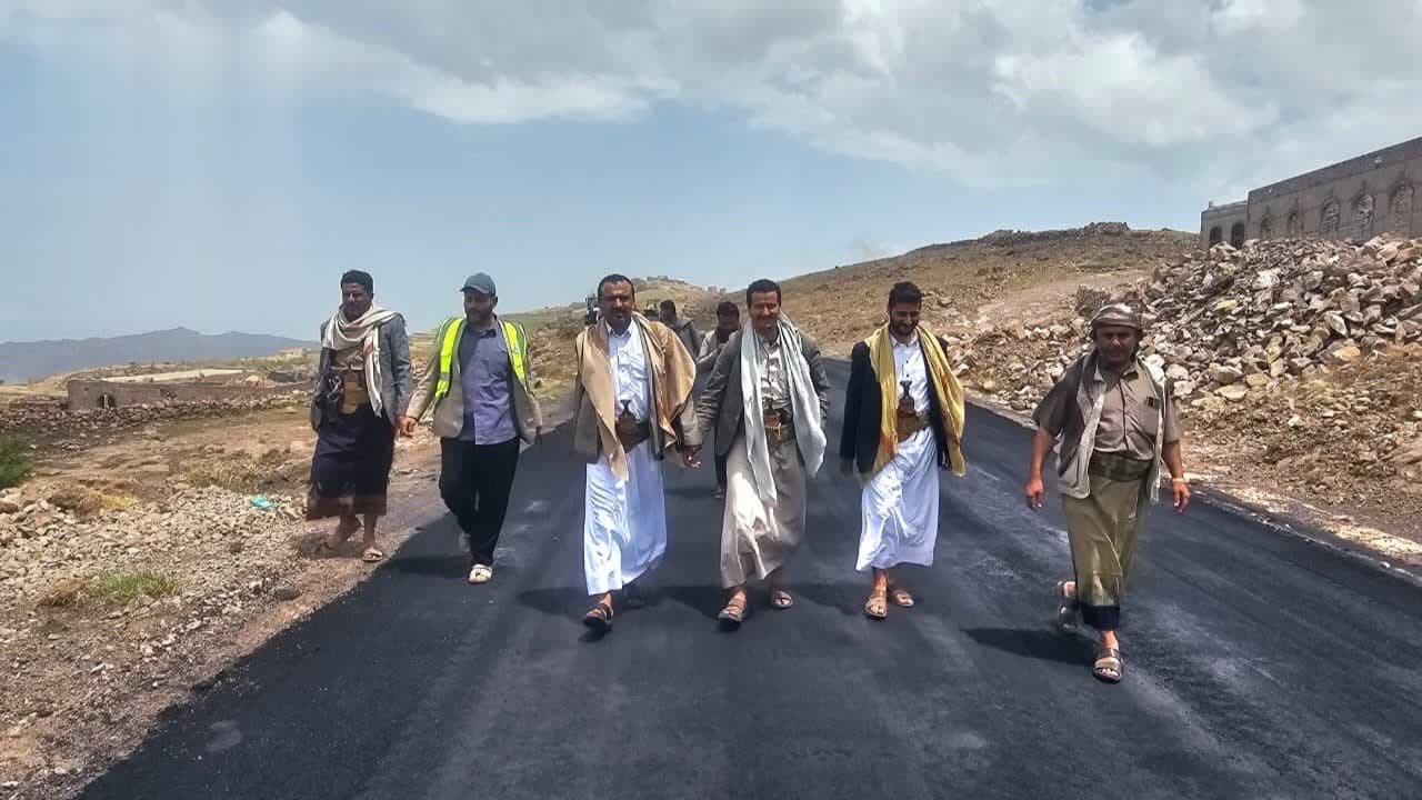 متابعة تقدم مشاريع الطرق في بني مطر