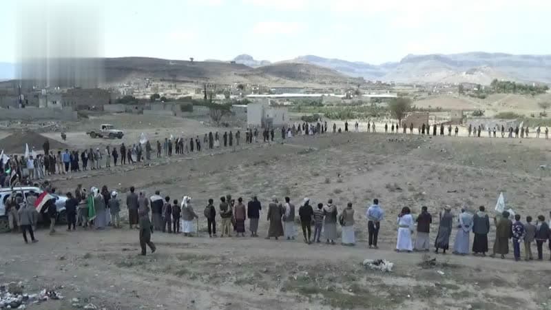 مسيرة حاشدة في سنحان تؤكد الاستعداد