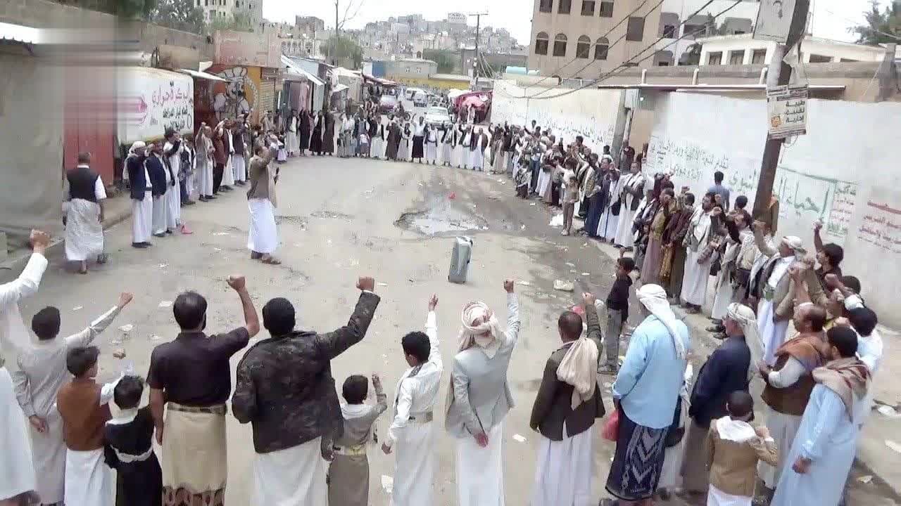 تجمعات حاشدة في العاصمة لدعم القوات المسلحة