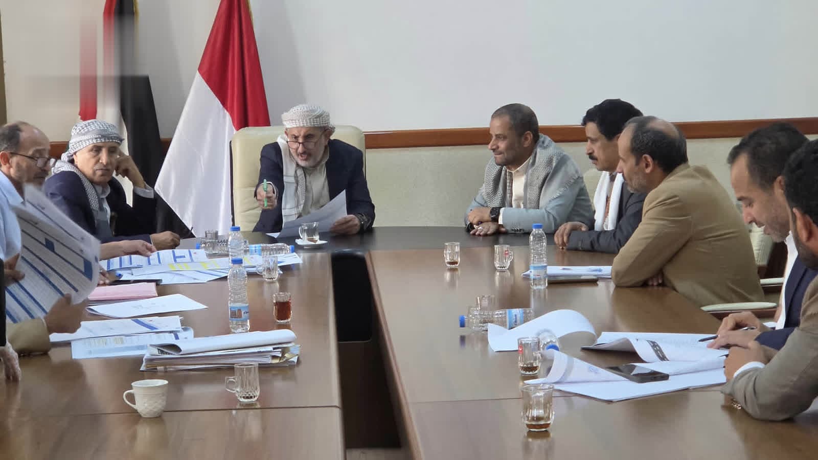 مناقشات حول بطائق المشاريع في خطة النفط 1448