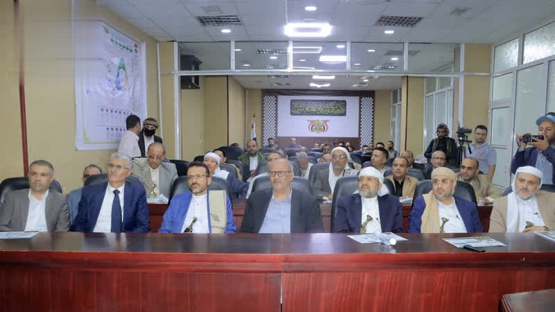 النعيمي يطلق مشروع نماذج العقود في صنعاء