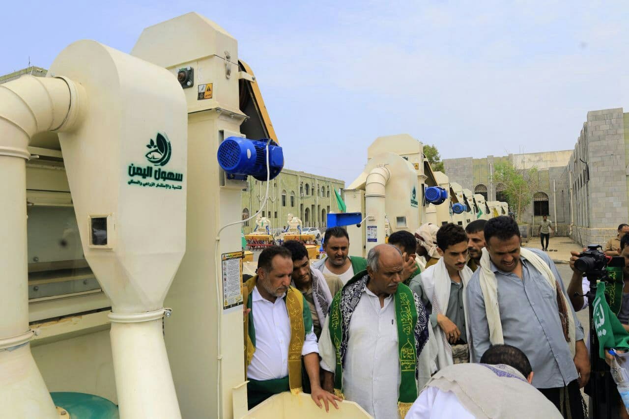 Al Hudaydah distributes 42 seeders at 86 million riyals
