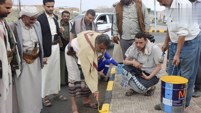 بدء تجديد وتجميل الطرق في البيضاء