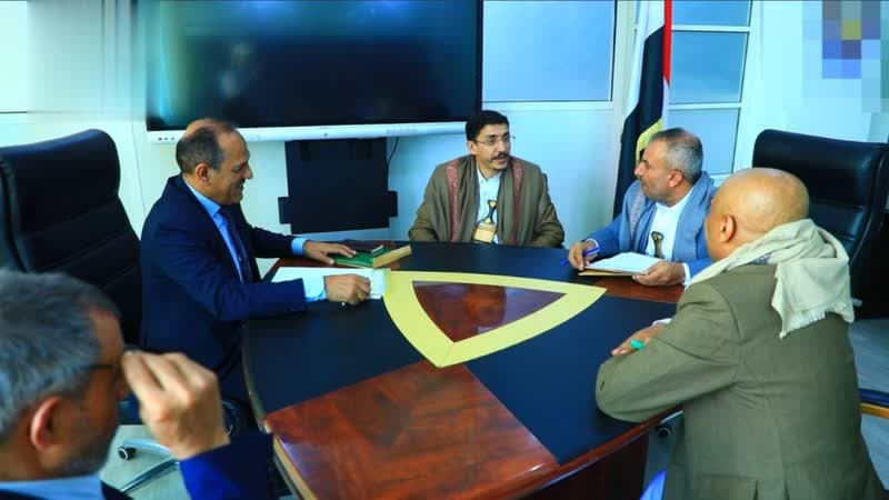 الحوالي والصعدي يبحثان توفر كوادر جامعة صنعاء