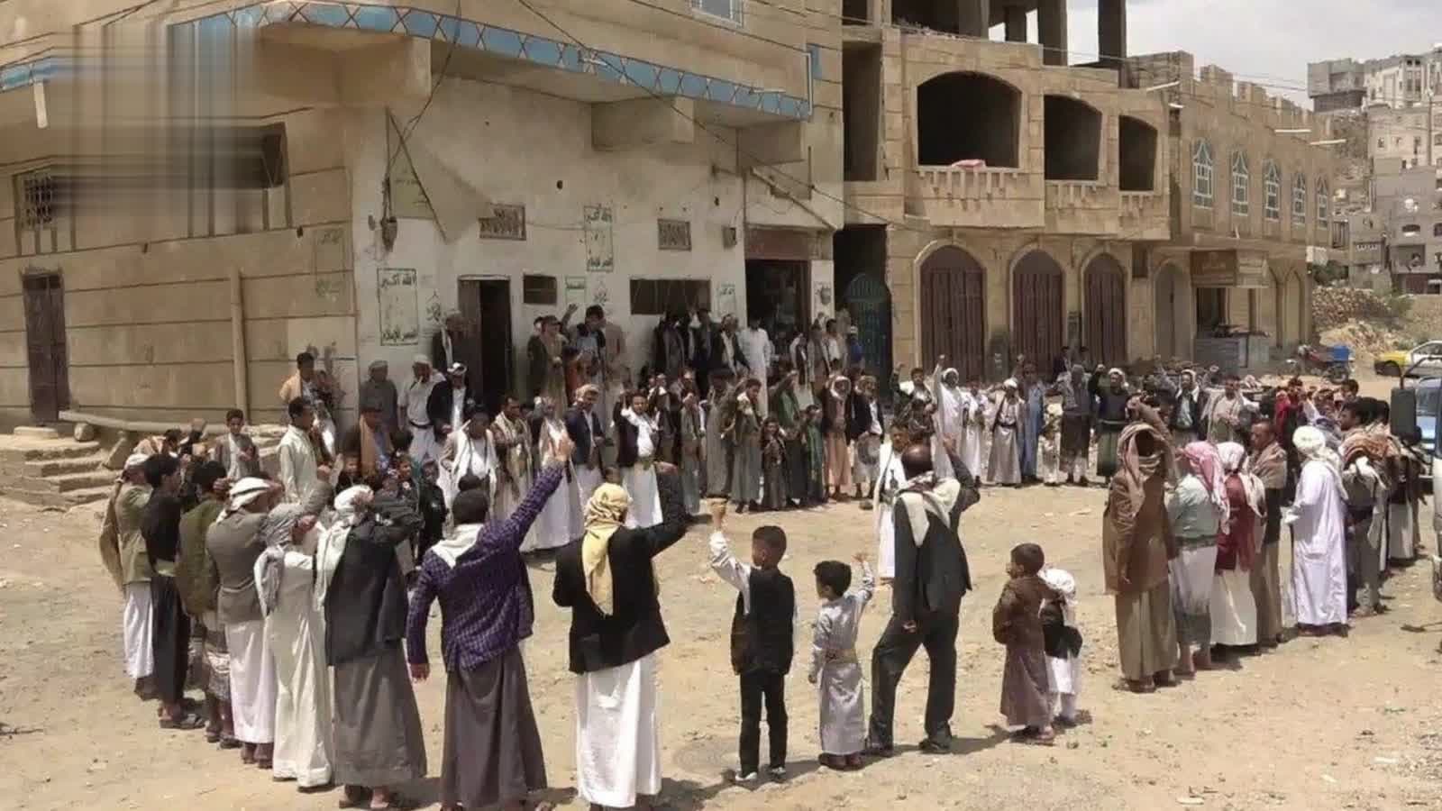 تجمعات واسعة في العاصمة استعدادا للمسيرة الكبرى