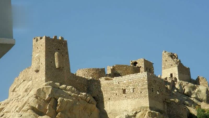 السلطة المحلية بالبيضاء تعزي الشيخ أحمد الوهبي