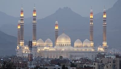 تشييع جنازة المقدم محمد ثورة في صنعاء