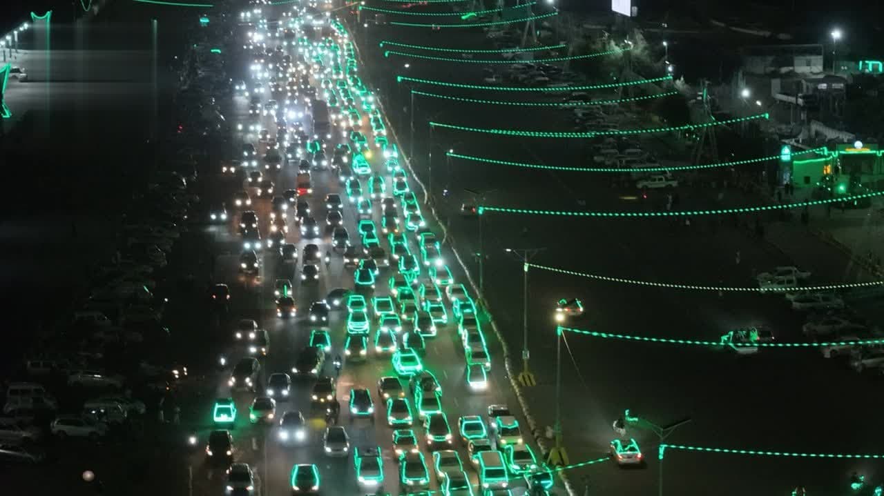 تدفق سيارات في العاصمة بمناسبة ذكرى المولد