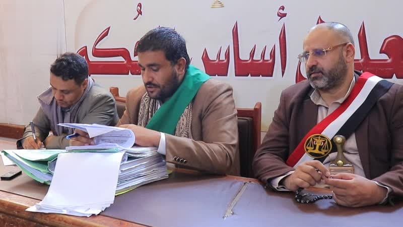 المحكمة تدين 104 متهمين بتزوير واستيلاء