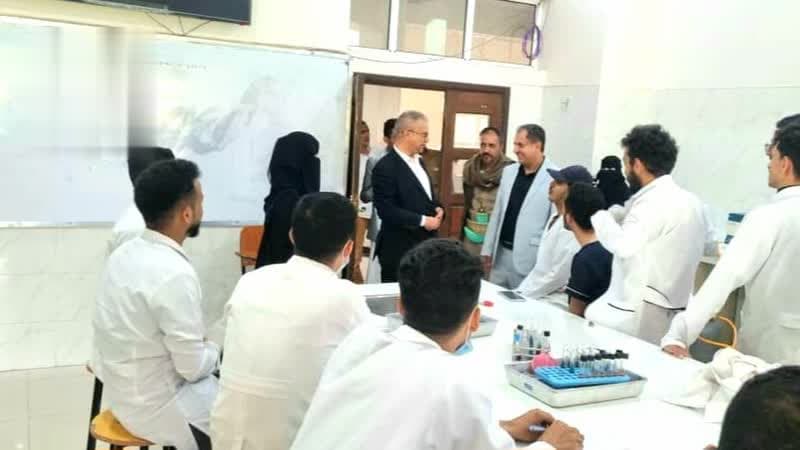 زيارة لعملية التعليم في جامعة إب