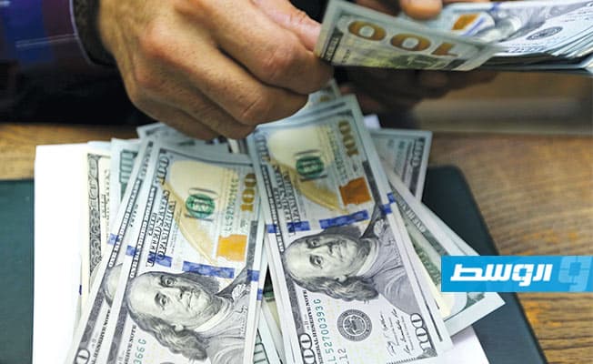 تذبذب سعر الدلاور خلال الأسبوع