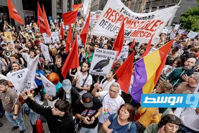 Spanish protesters demand housing solutions