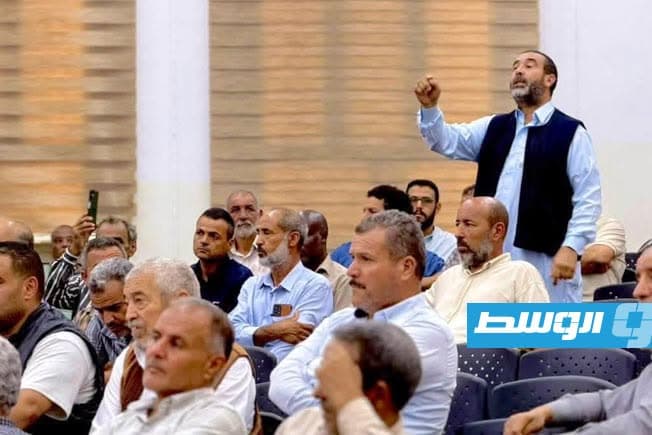 Teachers protest at Tripoli Government House