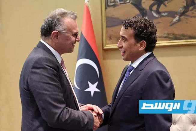 المنفي وبولس يتباحثان عن توحيد المؤسسات