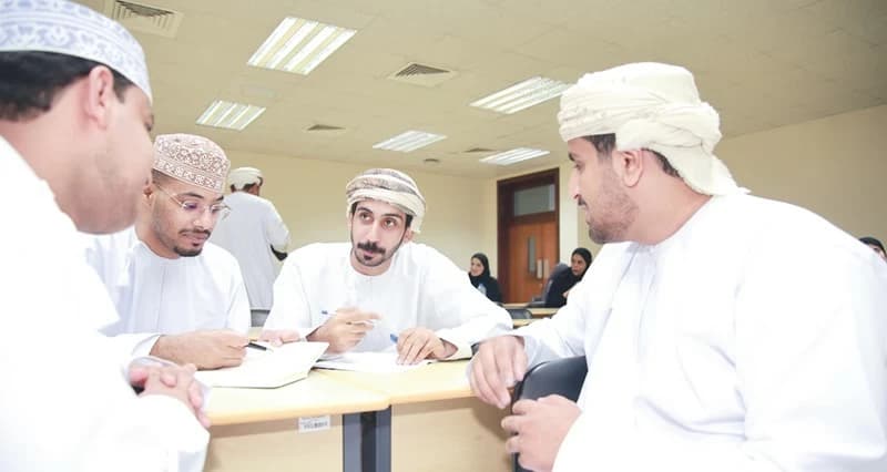 برنامج «رواج» لتمكين أصحاب المشروعات التجارية الصغيرة الشبابية في شمال الباطنة