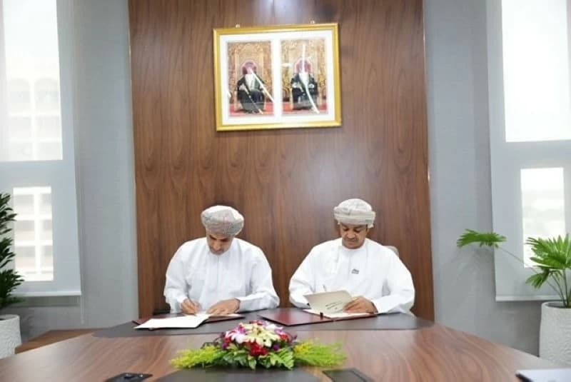 وزارات العمل توفر 2000 وظيفة في ظفار