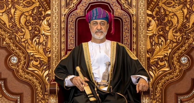 سلطان يعود إلى البلاد