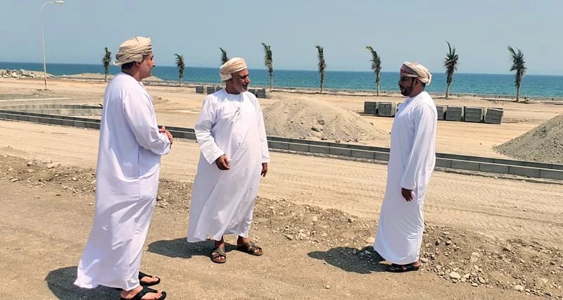 مراجعة تقدم مشروع الواجهة البحرية بالمصنعة