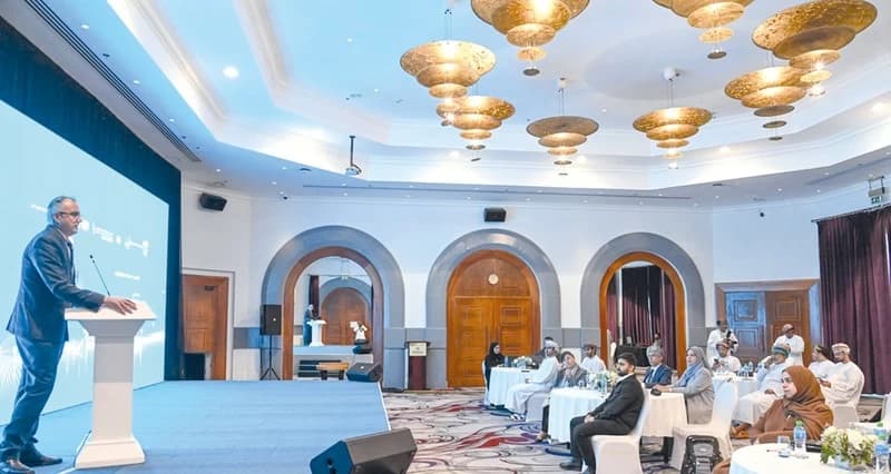 صلالة تنظم حلقة عن تبادل البيانات