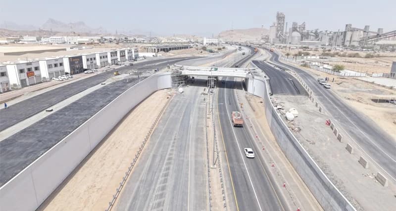 تقدم كبير في مشروع ازدواجية طريق الأنصب الجفنين