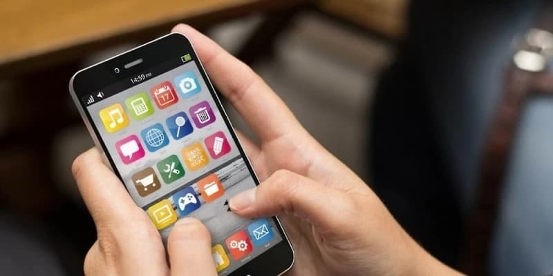 Oman to Reach 8.4M Mobile Subs by 2026