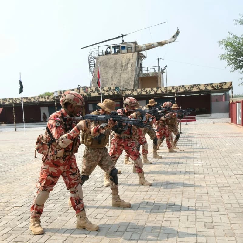 الجيش العماني يشارك في تمرين بباكستان