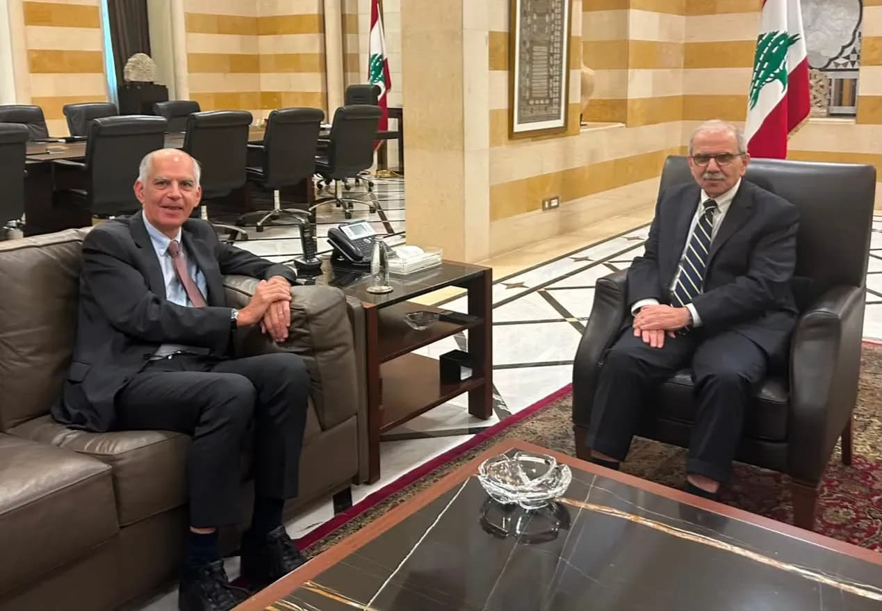 السفير الفرنسي يلتقي أبو فاعور