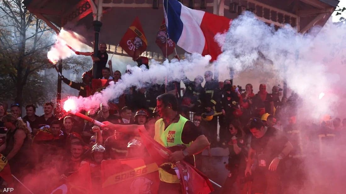 Paris Student Protest Escalates
