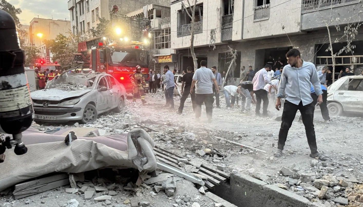 طهران ترفض هجوم أميركي وتتمسك بشروط هرمز