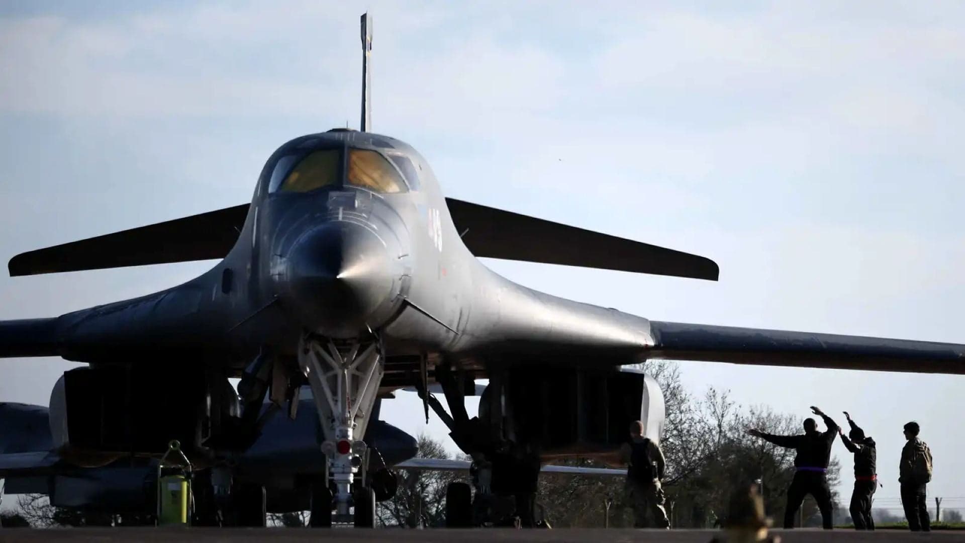Washington removes B-1 bombers from Britain