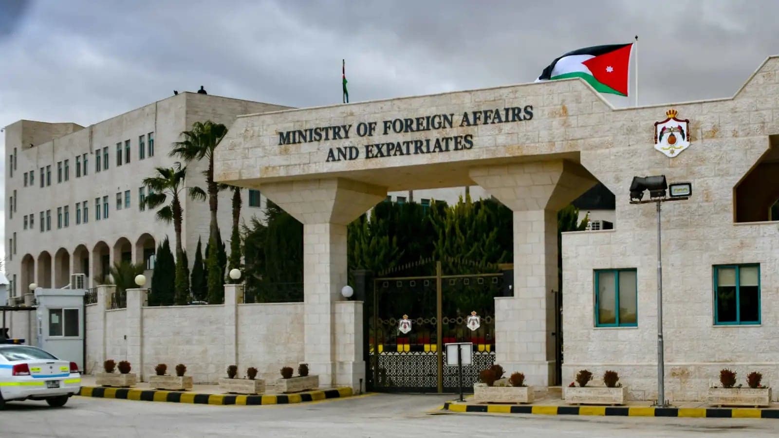 الأردن يحتج على إيران ويستدعي القائم بالأعمال