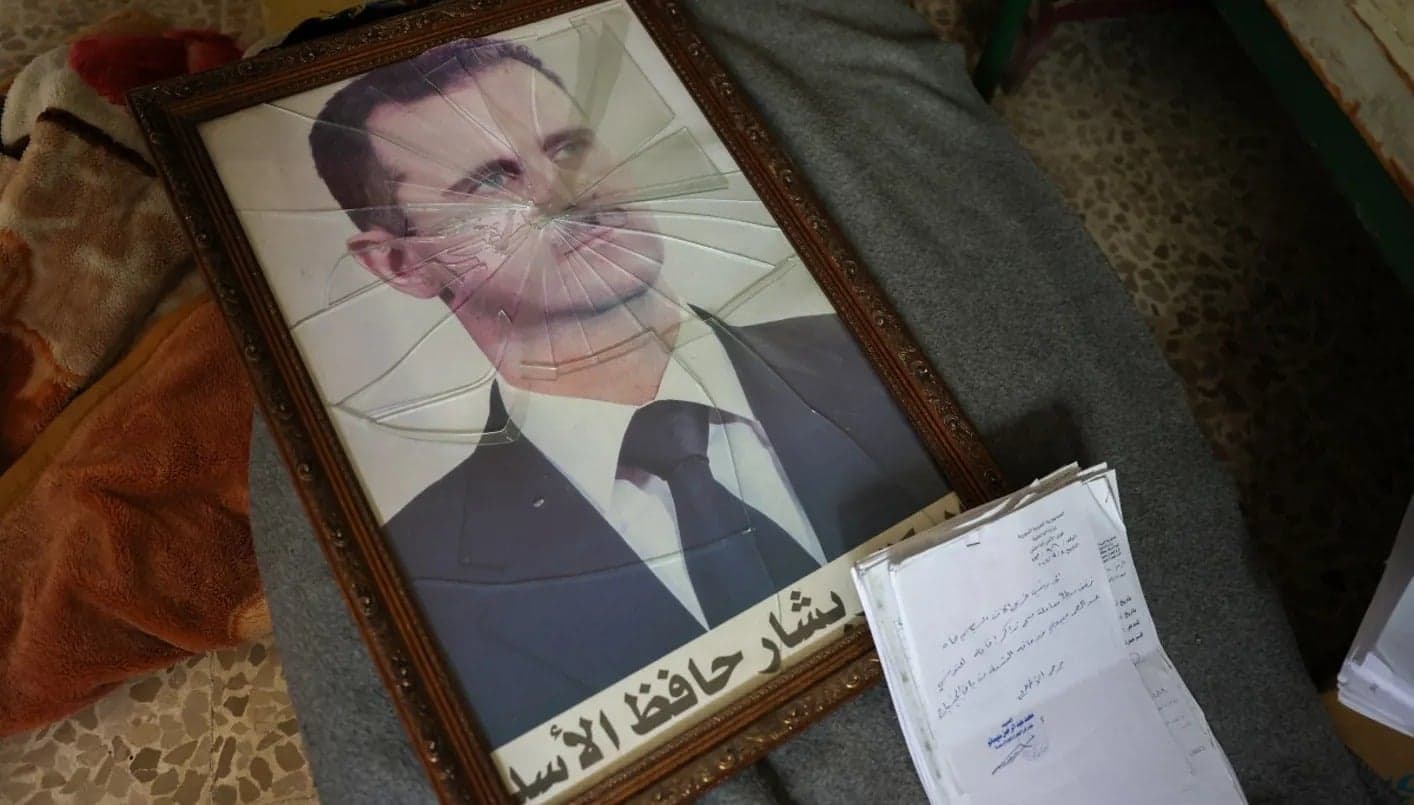 Syrian Justice to Collaborate with Interpol on Regime Symbols