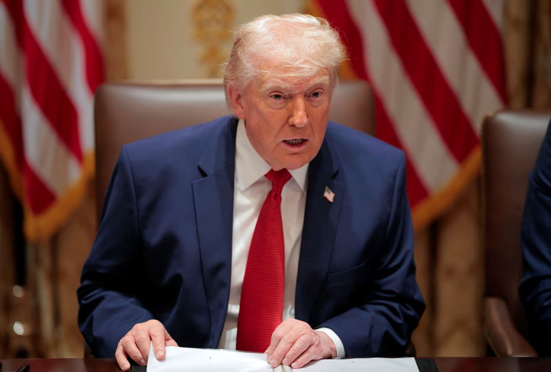 AI-generated image shows Trump with assistant at White House