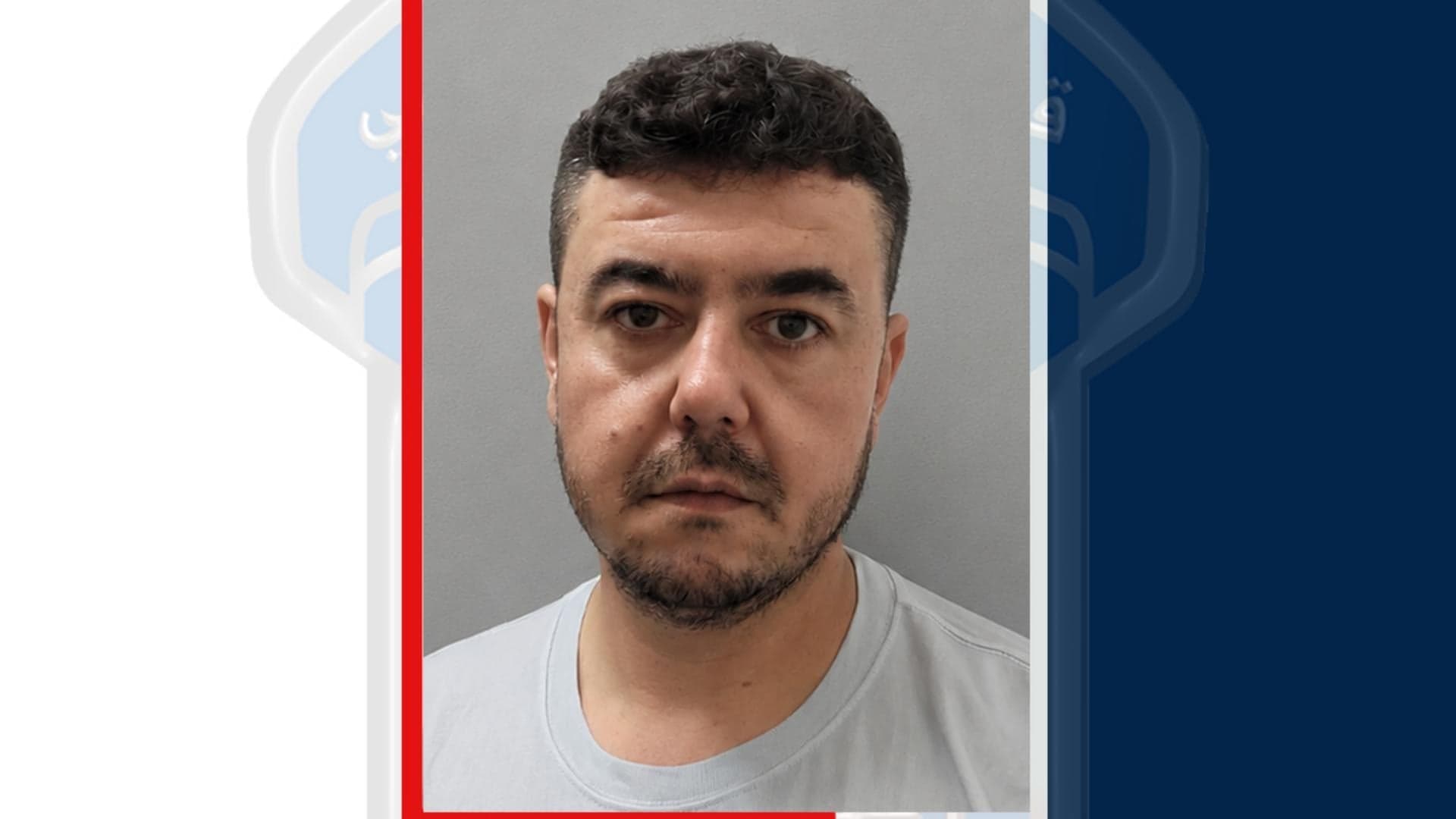 معلم ألومينيوم يتبين أنه محتال