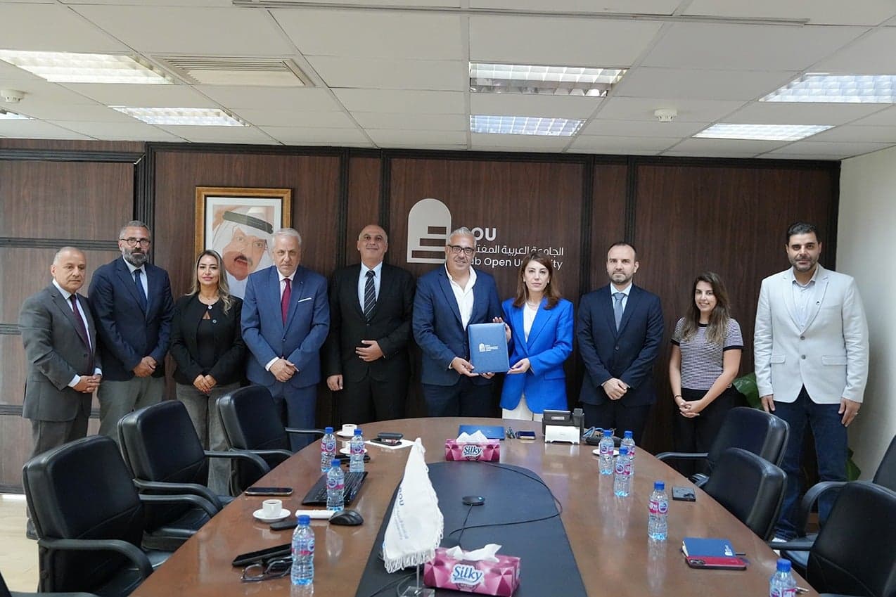 Arab Open University Signs Cooperation Deal with Lebanese Graphic Designers