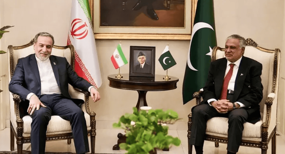 Pakistani FM highlights maritime safety to Iran