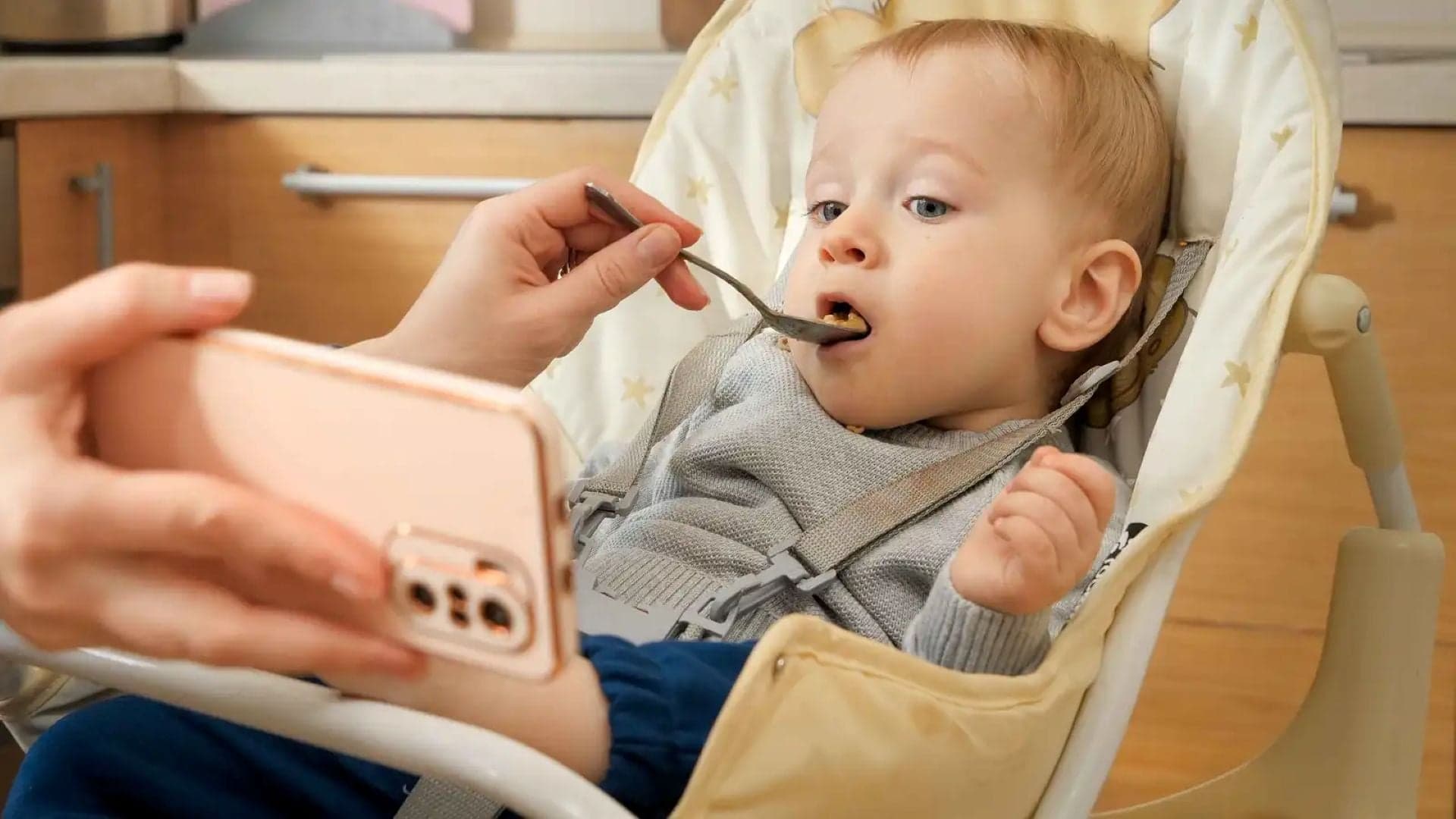 How phones affect child development at ages 1 and 6