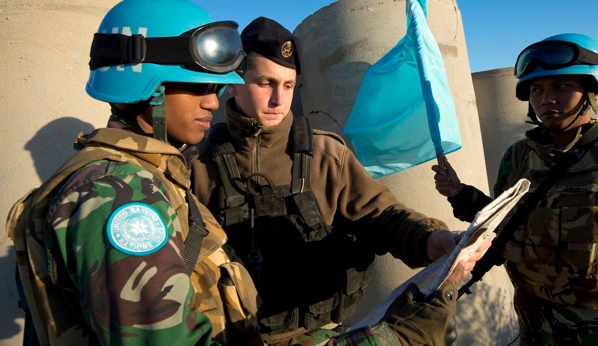 Paris and Rome Define Lebanon's Future