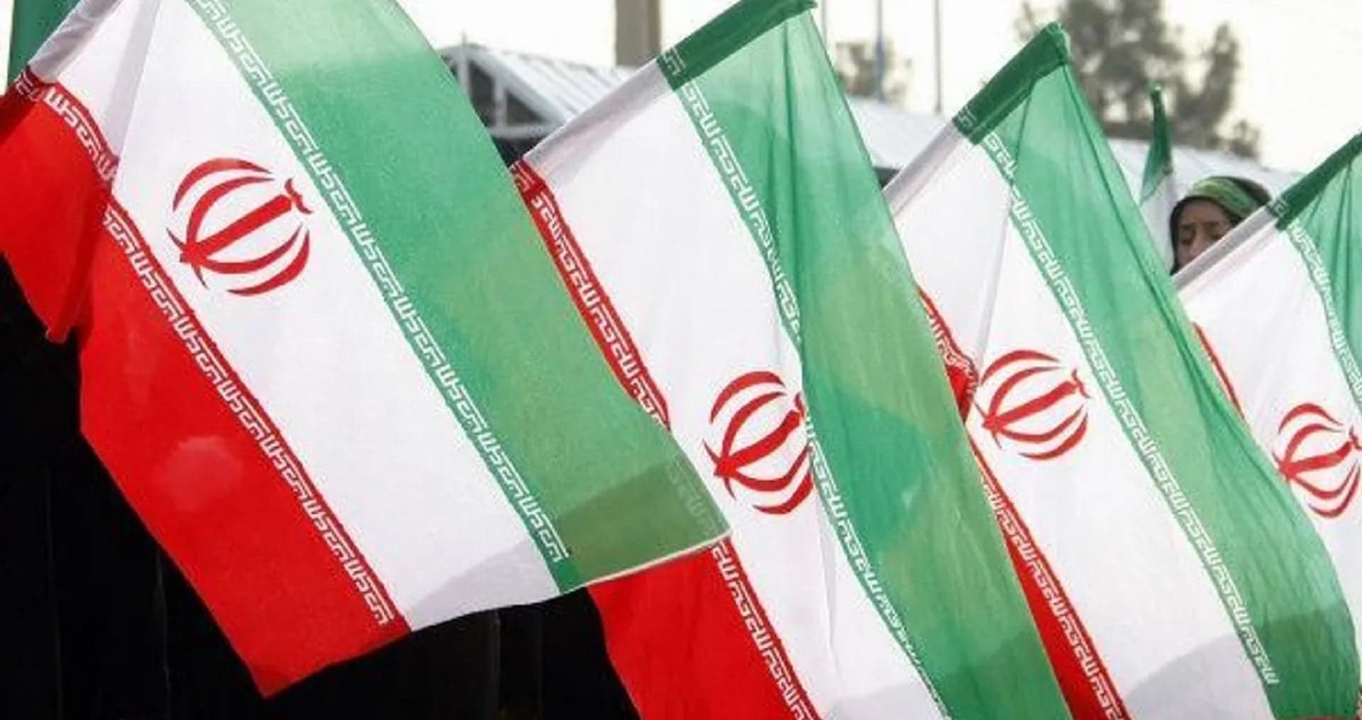 Tehran suggests expanding response to European US sites