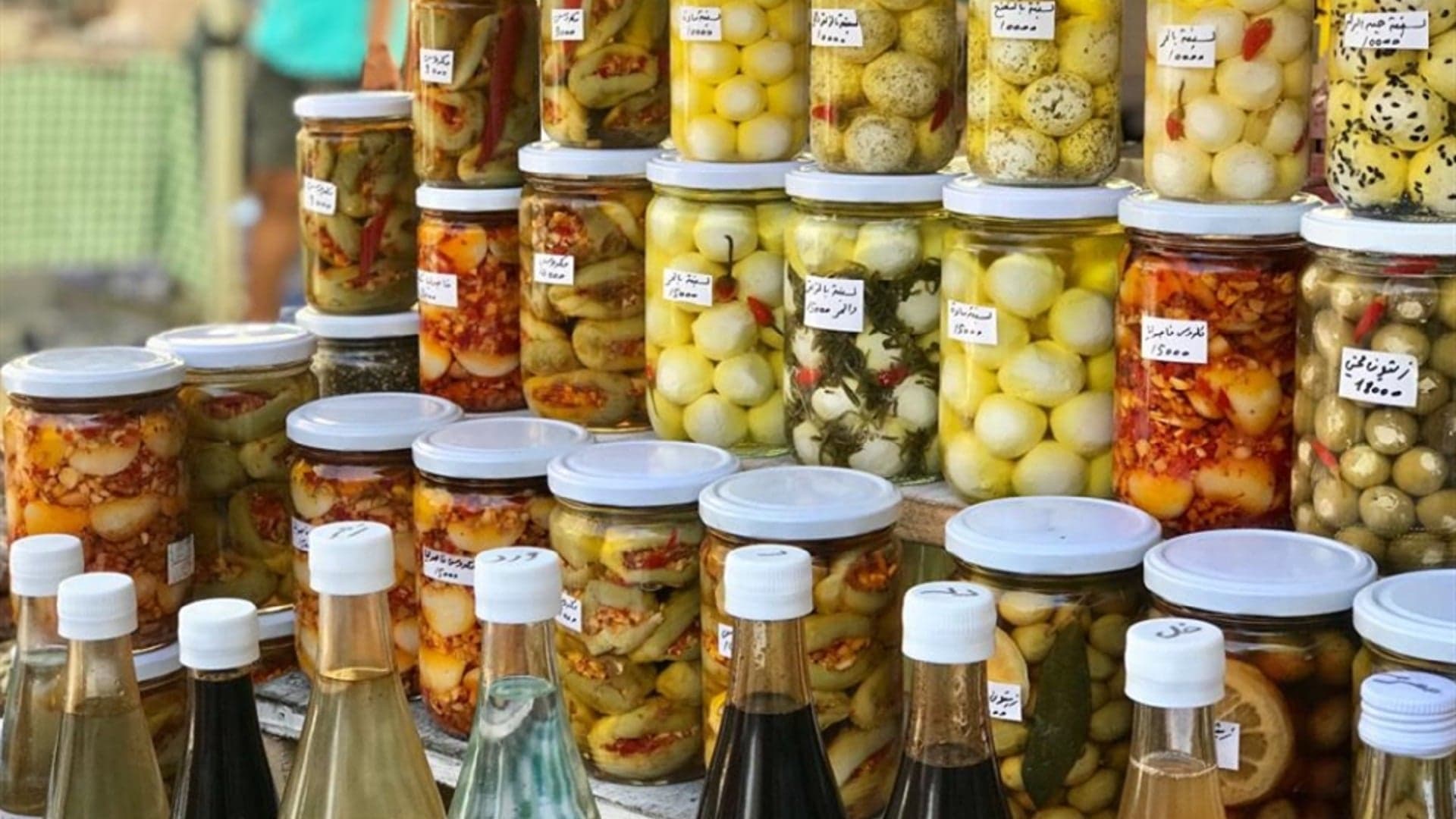 أسعار المونة ترتفع في لبنان