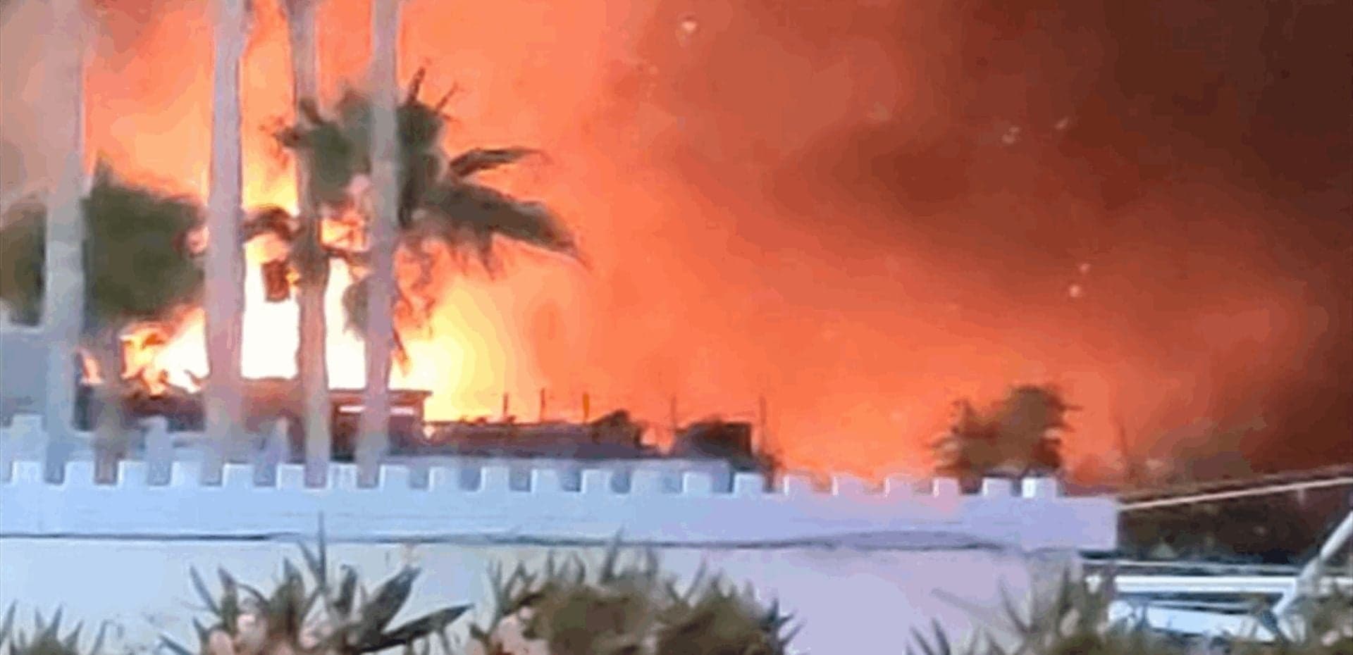 Large fire erupts at tourist resort