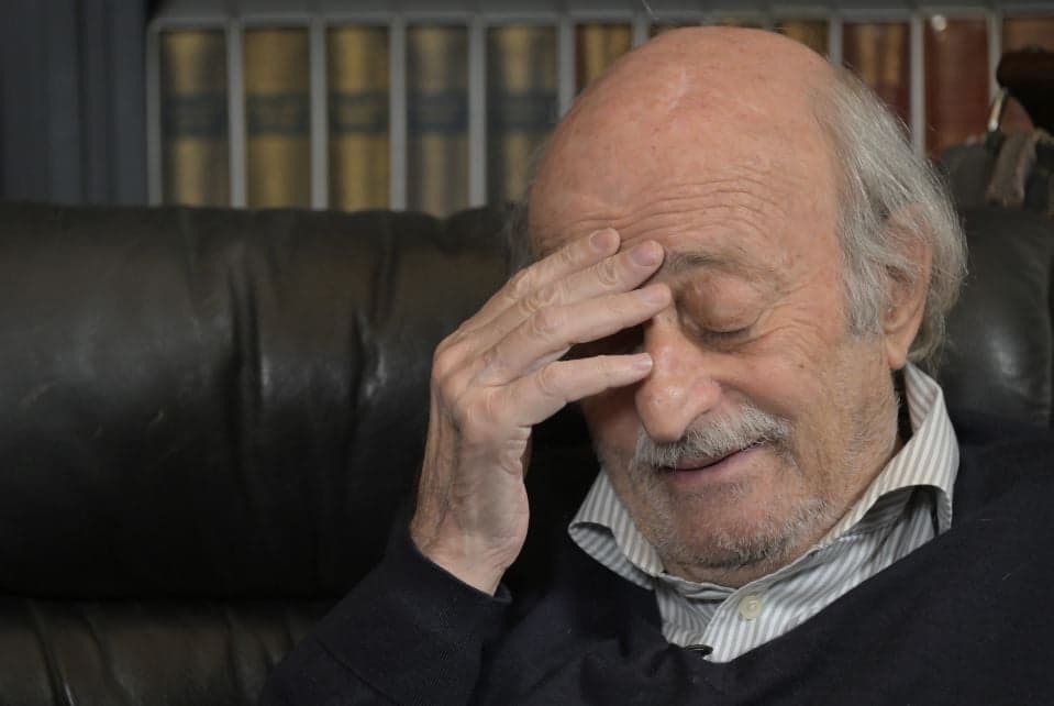 Jumblatt criticizes Hezbollah's Syria role and comments on Beirut nitrate