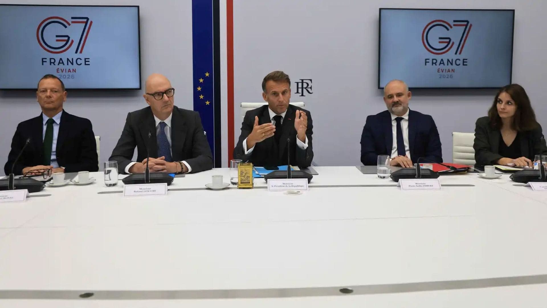 Macron: G7 to release 100 million barrels
