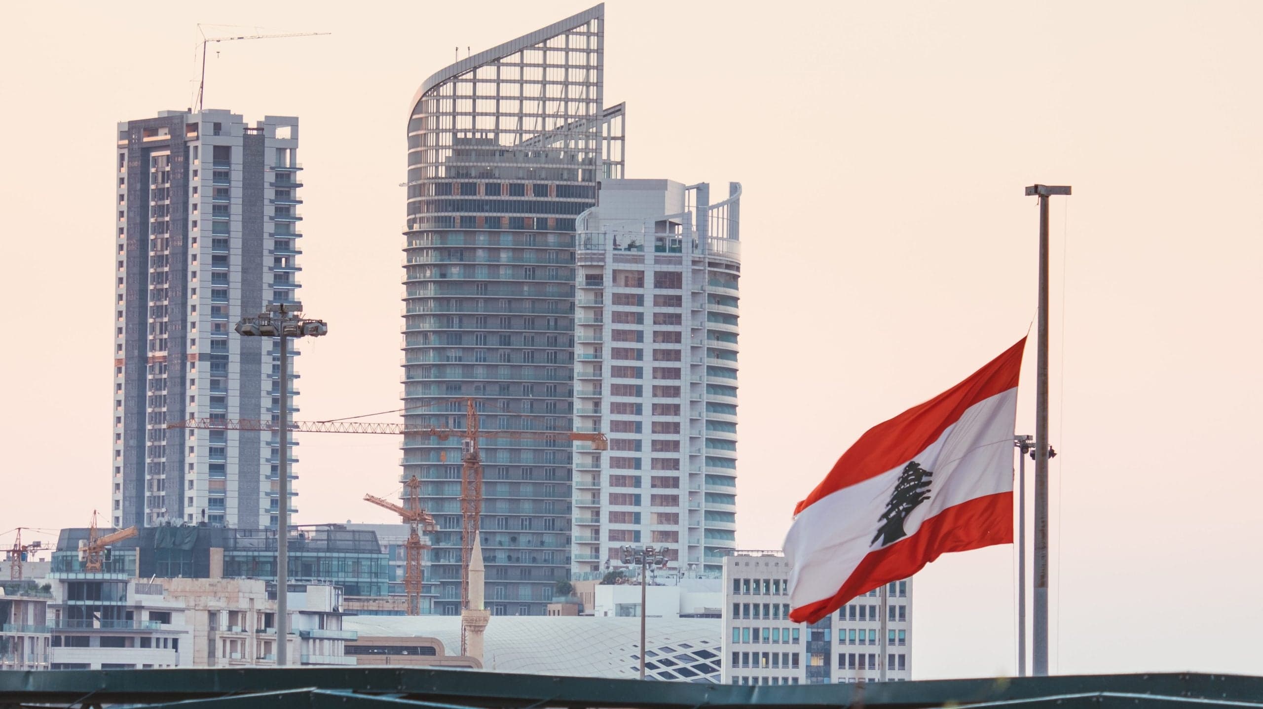 أكبر 10 دول من حيث الديون… أين لبنان