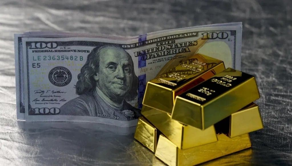 تراجع جديد للذهب وسعر الأونصة